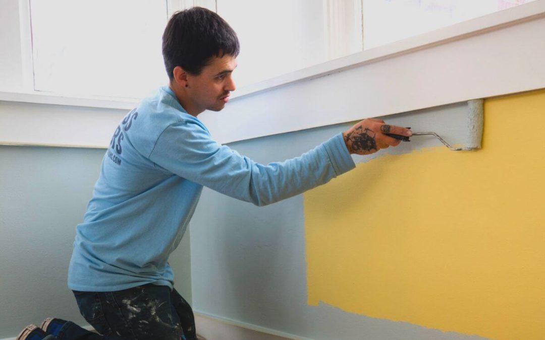 photo of an interior painter