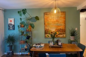 Interior accent paint color with green kitchen wall